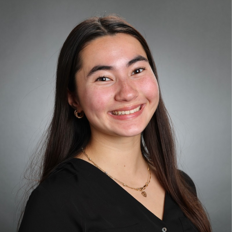 Izze Ansell headshot