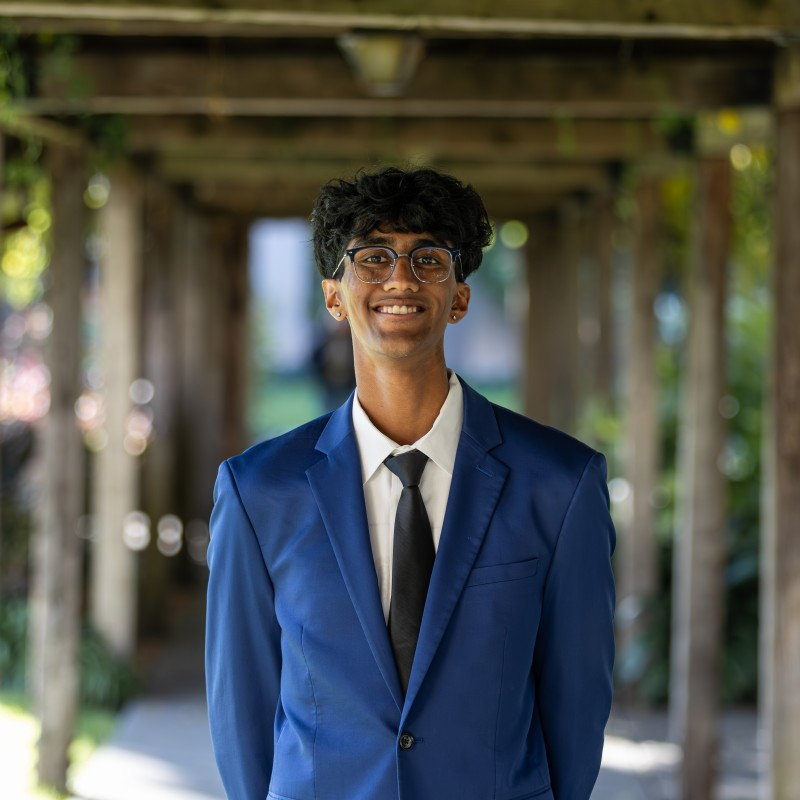 Vignesh Gannavarapu headshot